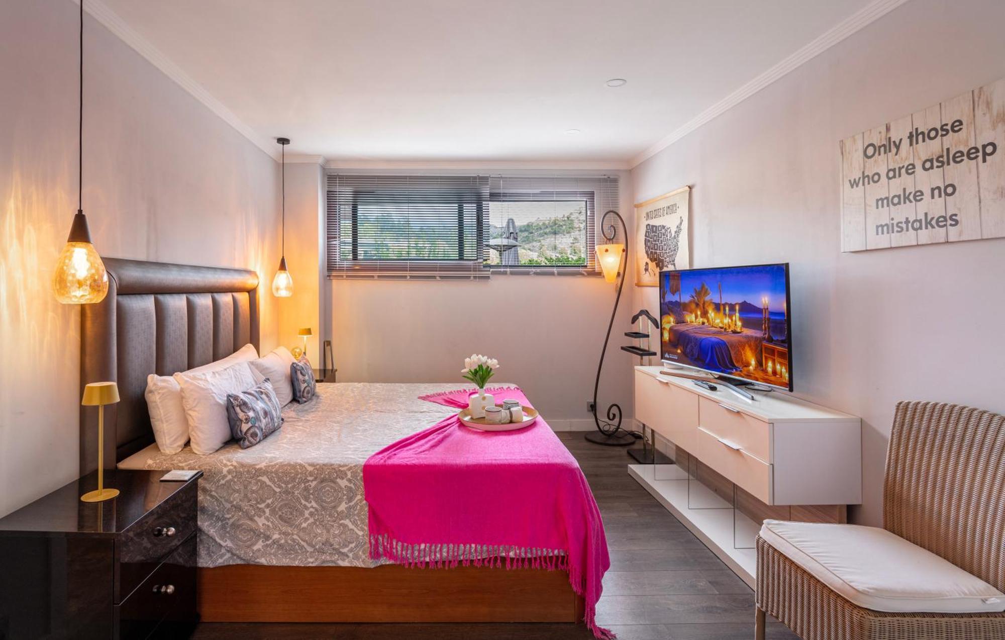 Luxury 3 Beds Inside The And Country Club